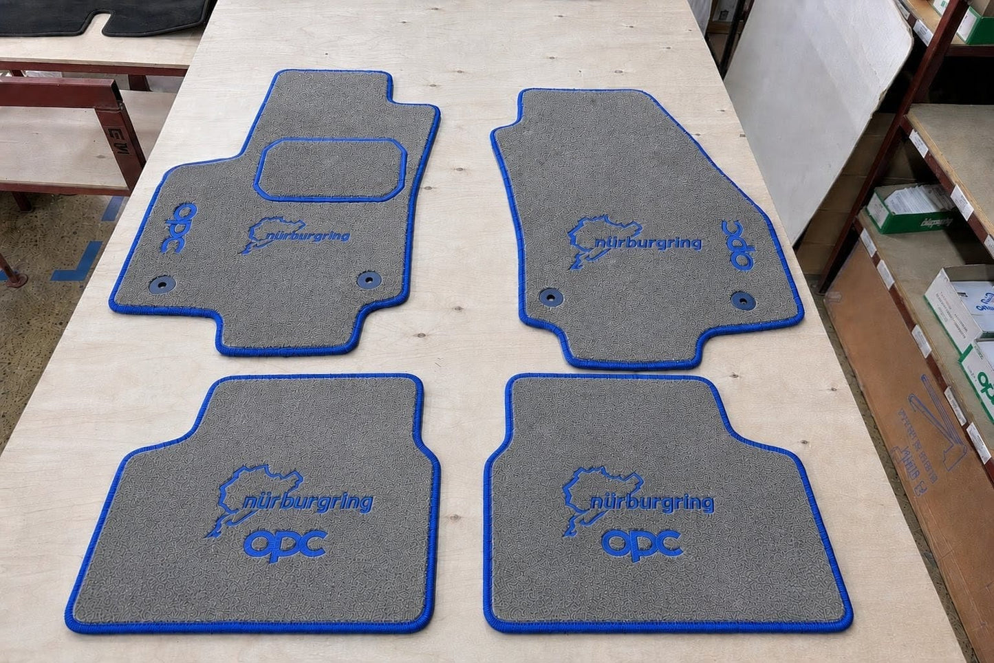 Tappetini Opel Astra H OPC gtc velluto grigio chiaro loghi OPC NÜRBURGRING blu bordo blu
