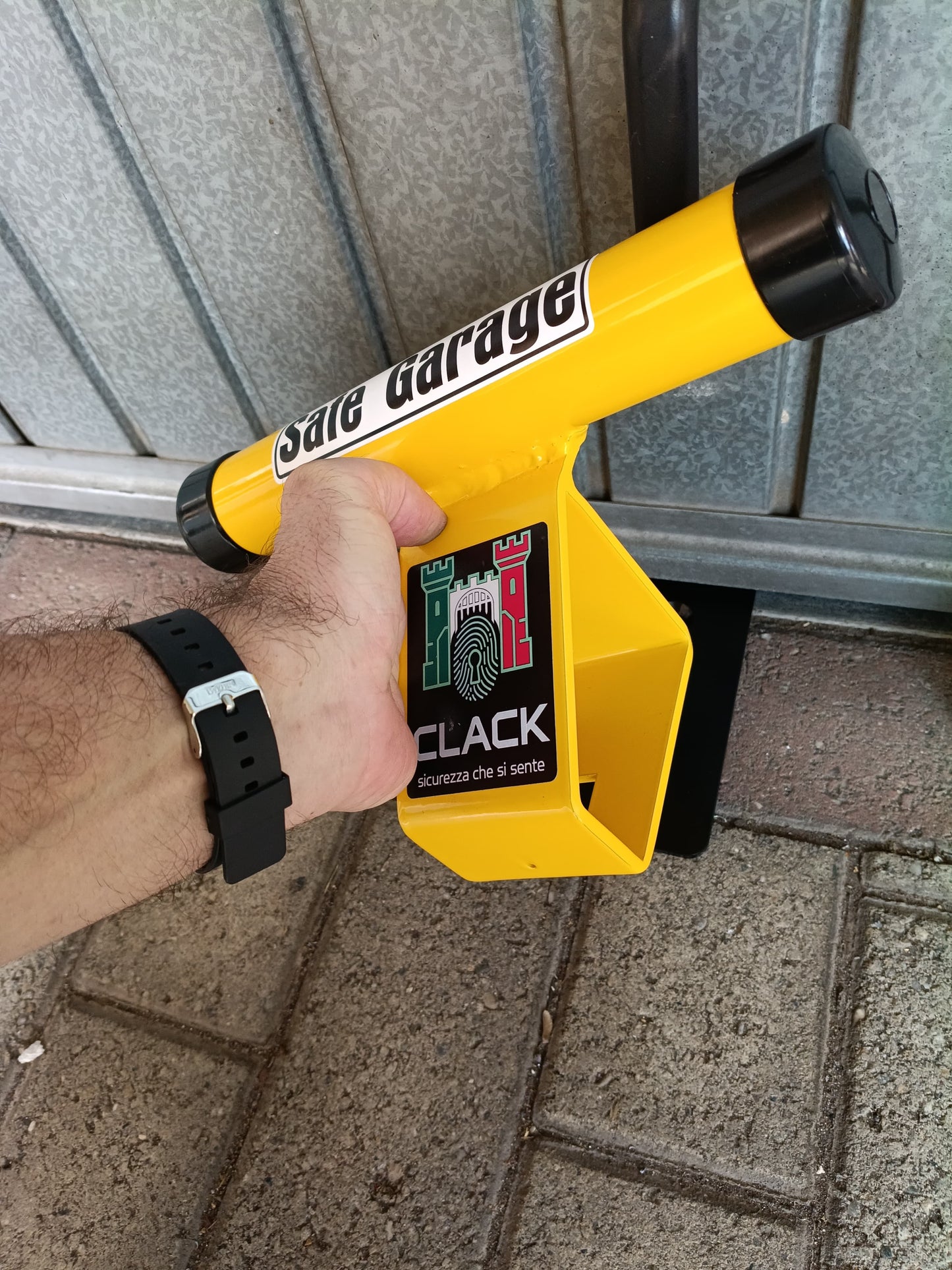 SAFE GARAGE difensore blocca porta garage e auto antifurto Made in Italy con lucchetto Serratura CISA antitaglio Clack sicurezza By LNM