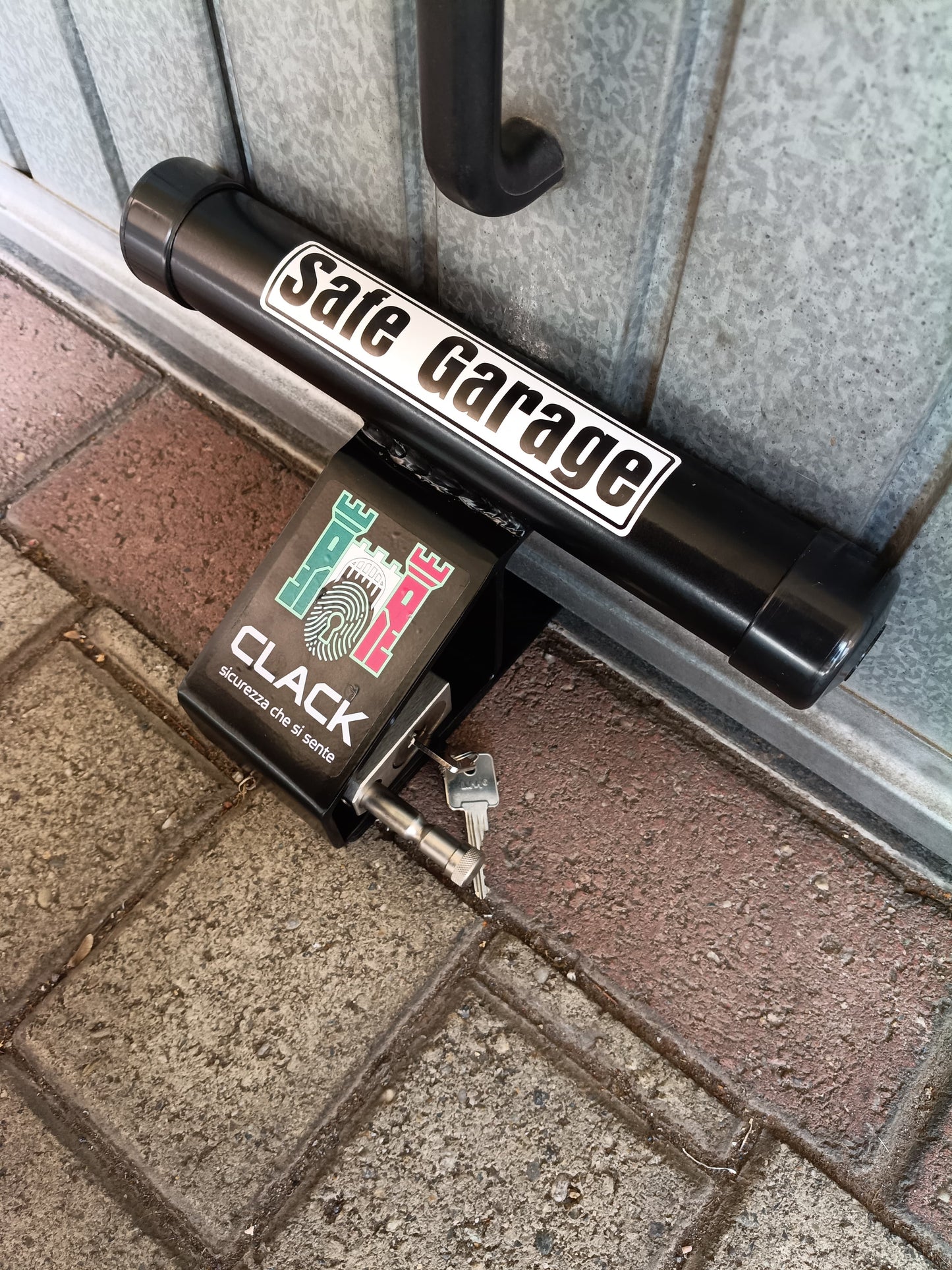 SAFE GARAGE difensore blocca porta garage e auto antifurto Made in Italy con lucchetto Serratura CISA antitaglio Clack sicurezza By LNM