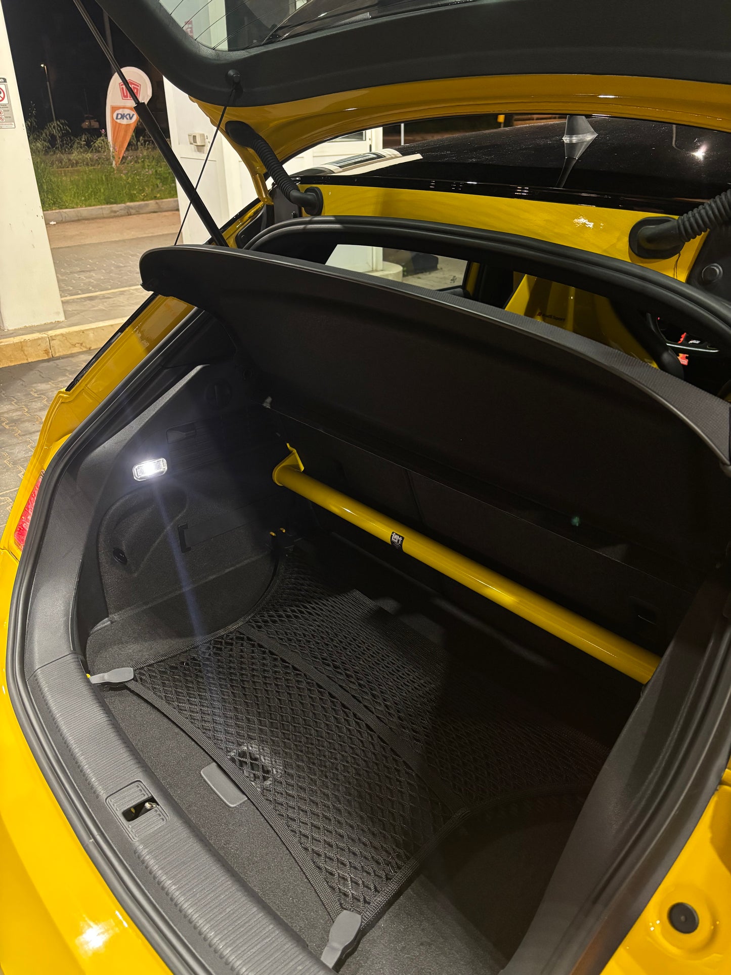 Barra duomi posteriore irrigidimento Baule Audi S1 dal 2014 al 2018 mantenendo i sedili LNM